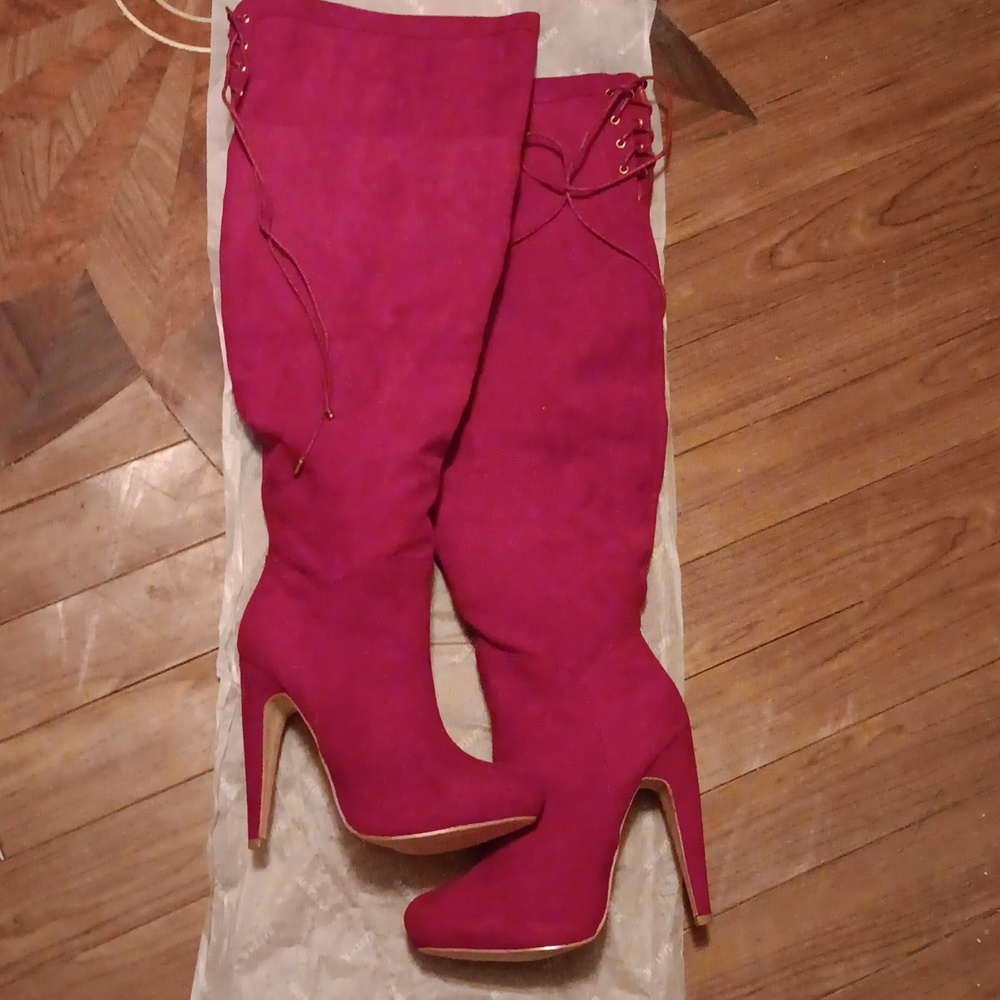 NWT - RED SUEDE LACE UP THIGH HIGH BOOTS - 8 wide